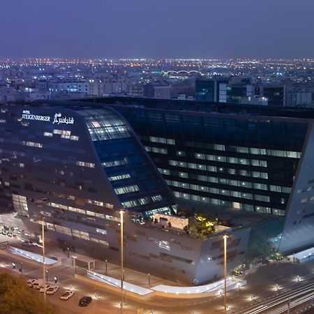 Steigenberger Residence Ad Dawhah Esterno foto The hospital at night