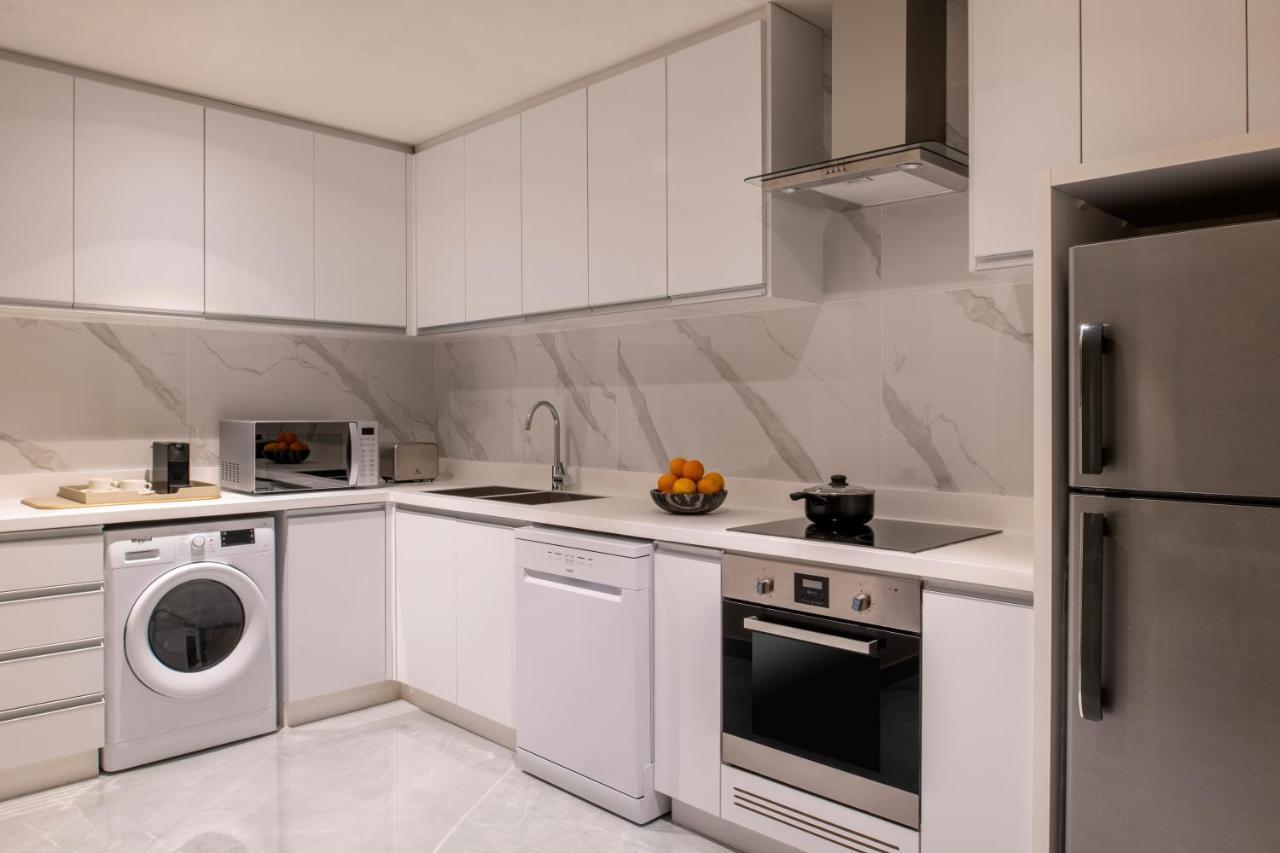 Steigenberger Residence Ad Dawhah Esterno foto A typical kitchen