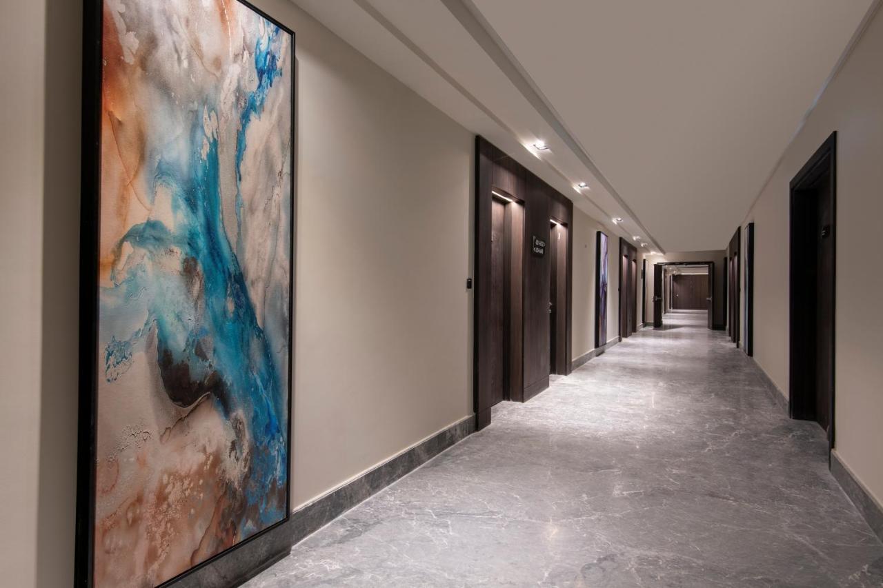 Steigenberger Residence Ad Dawhah Esterno foto A corridor at the hotel