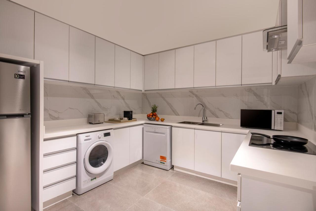 Steigenberger Residence Ad Dawhah Esterno foto A modern kitchen