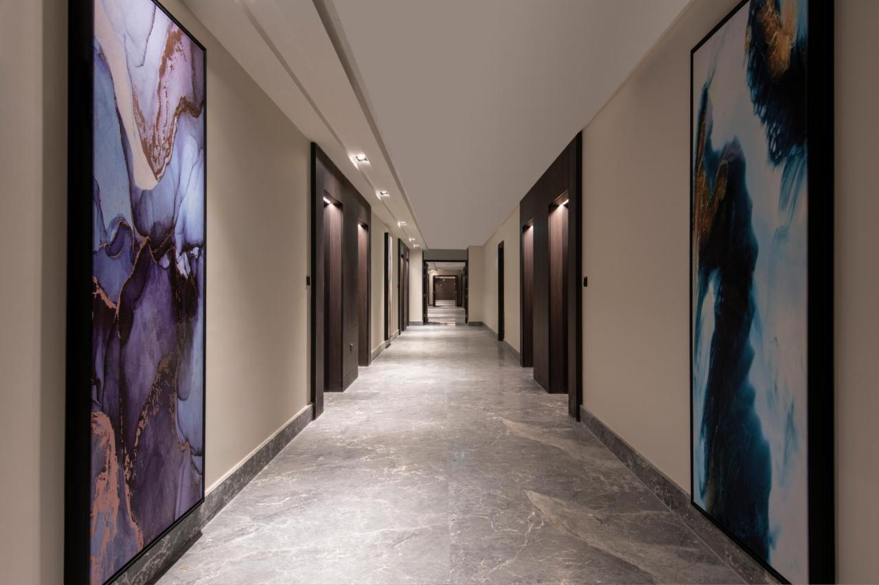 Steigenberger Residence Ad Dawhah Esterno foto A corridor at the hotel