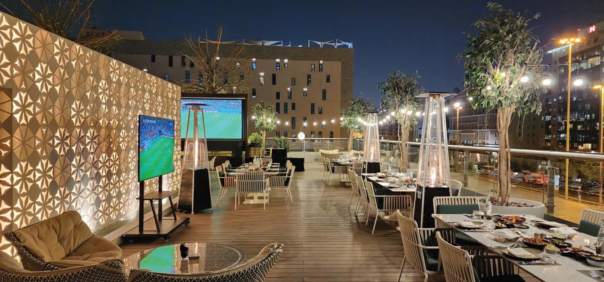 Steigenberger Residence Ad Dawhah Esterno foto The rooftop of the hotel