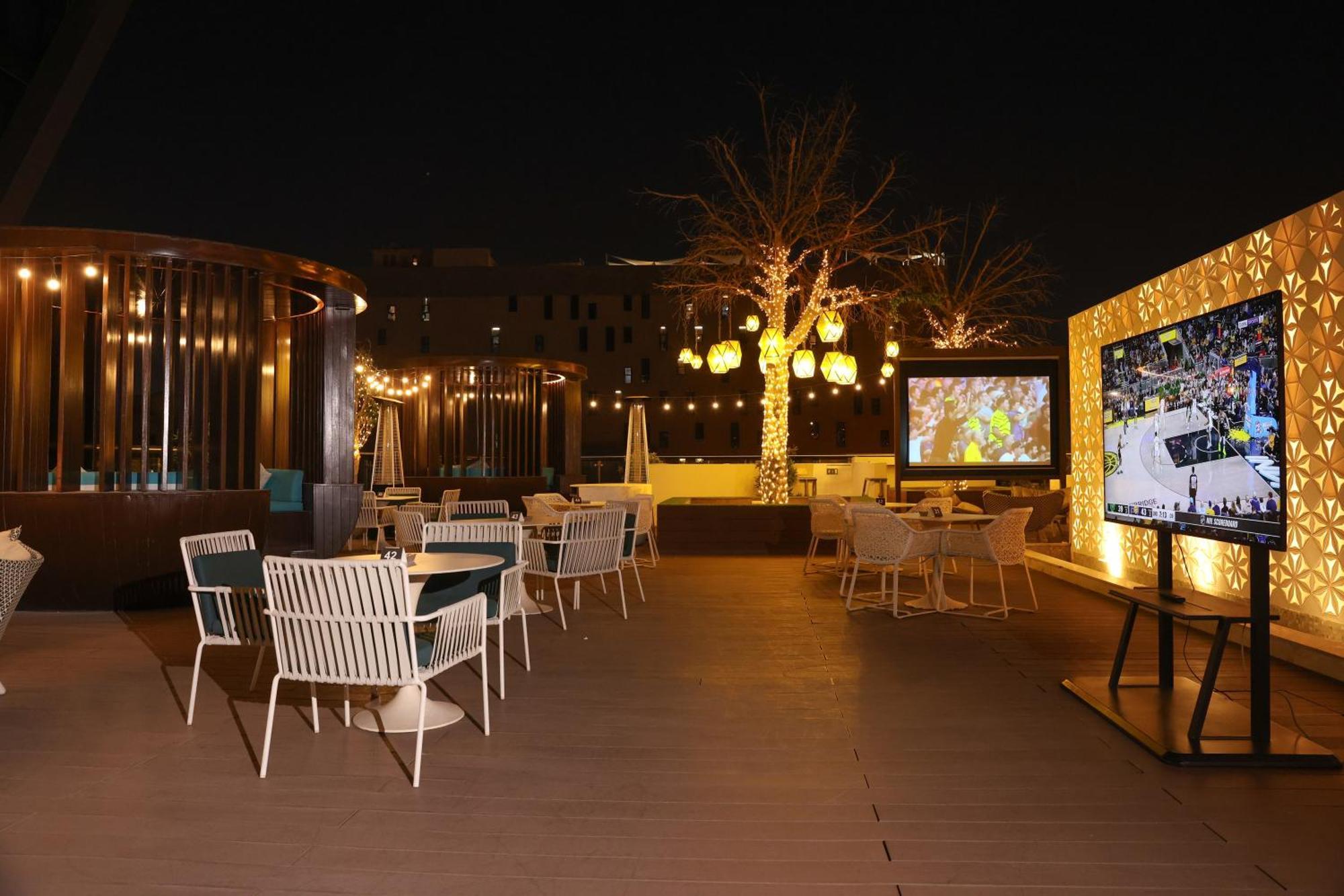 Steigenberger Residence Ad Dawhah Esterno foto The Sky Bar